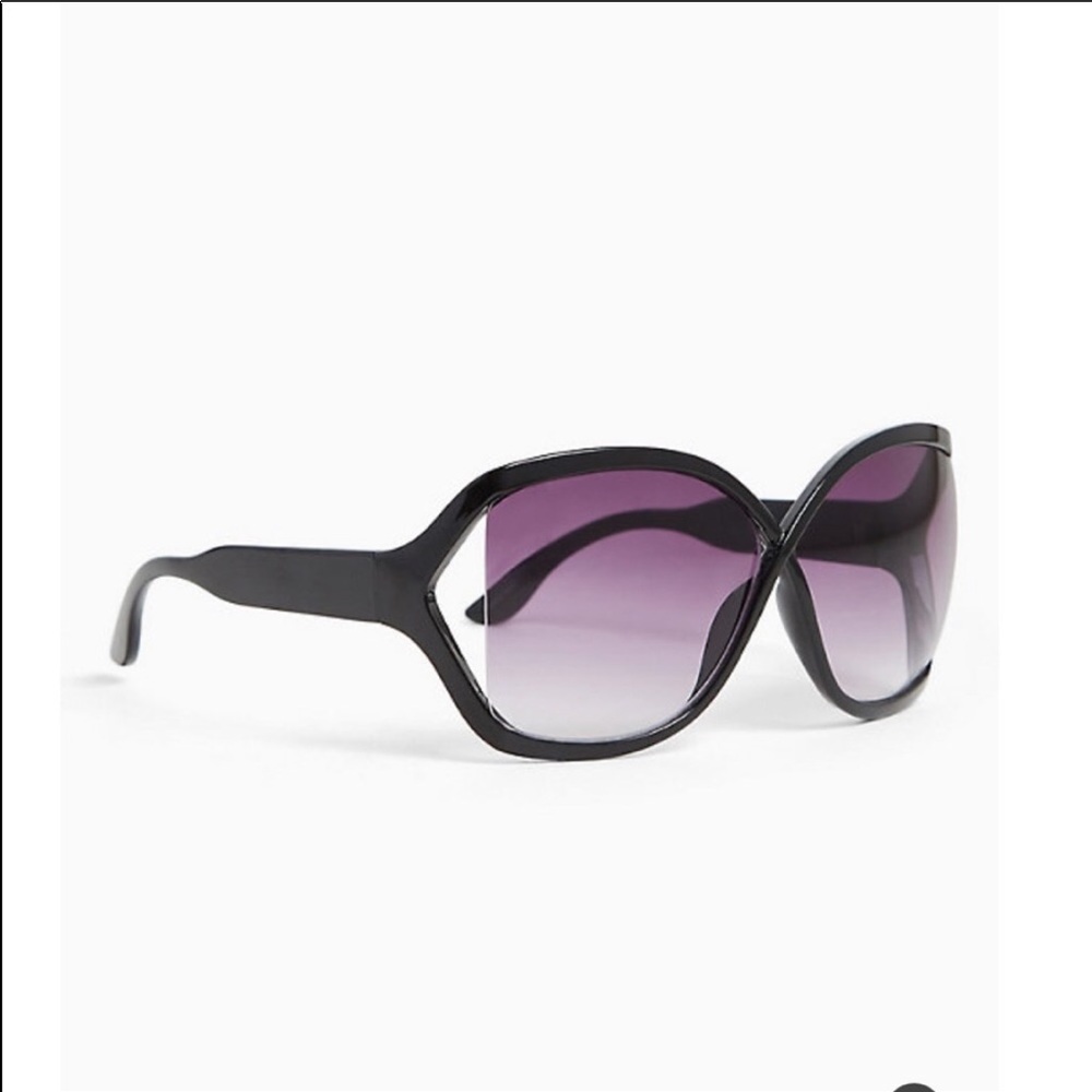 Torrid classic black infinity sunglasses - Picture 2 of 3
